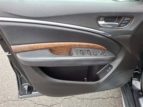 Used 2018 Acura MDX SH-AWD w/ Advance Package image 10