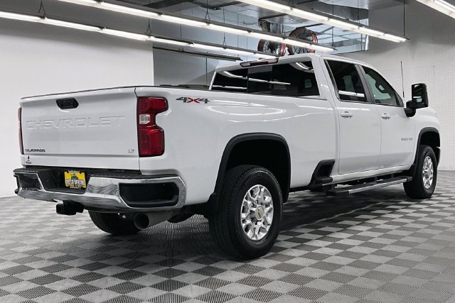 Used 2023 Chevrolet Silverado 3500 LT w/ Convenience Package AWD/4WD image 14