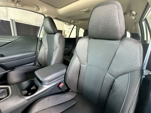 Used 2024 Subaru Outback Premium AWD/4WD image 14