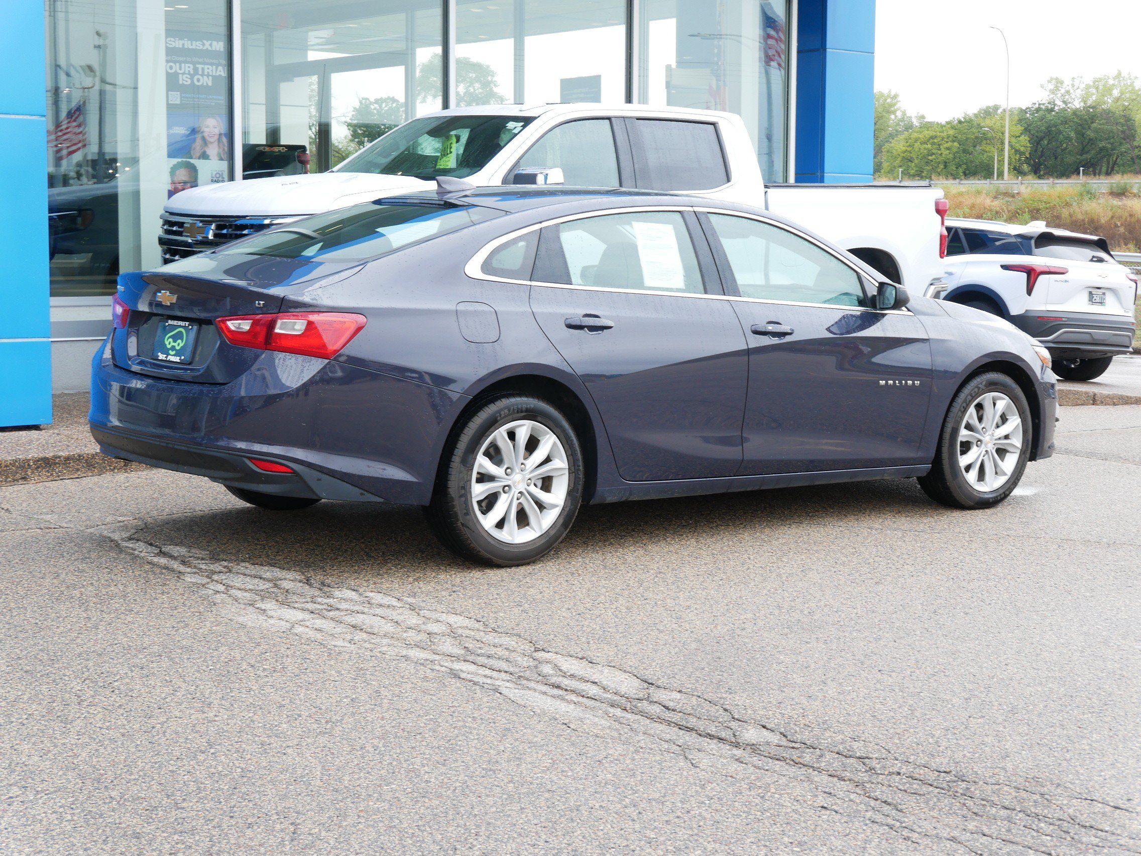 Certified 2025 Chevrolet Malibu LT FWD image 3