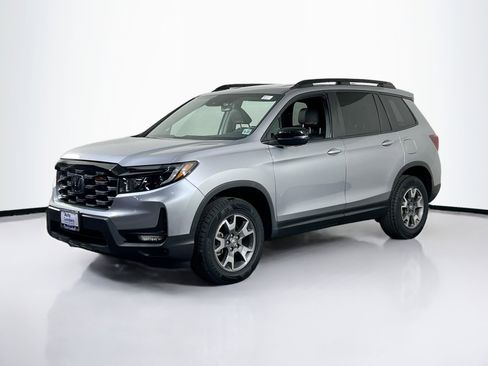 Used 2022 Honda Passport TrailSport image 1
