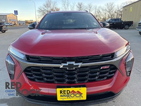 New 2026 Chevrolet Trax RS image 2