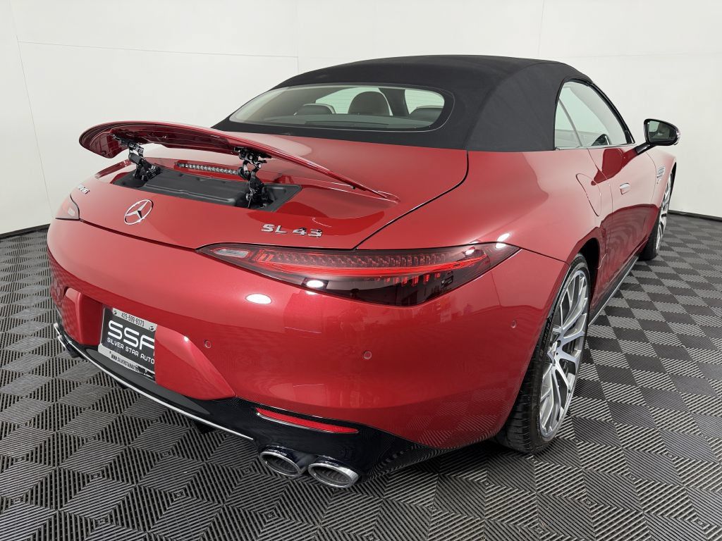 Used 2024 Mercedes-Benz SL 43 AMG image 7