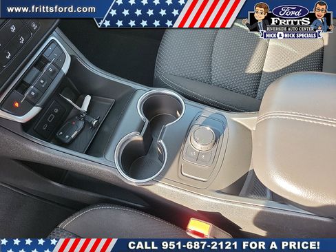 Used 2024 GMC Terrain SLE image 8