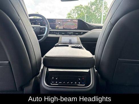 Certified 2026 INFINITI QX80 Luxe w/ Cargo Package AWD/4WD image 26