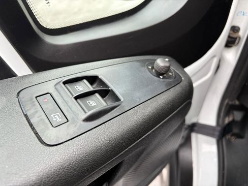 Used 2023 RAM ProMaster 3500 w/ Driver Convenience Group image 20