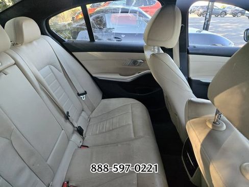 Used 2019 BMW 330i Sedan w/ Premium Package RWD image 12