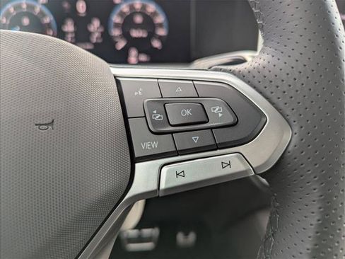 New 2026 Volkswagen Tiguan SE R-Line FWD image 14