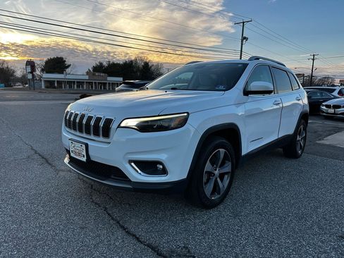 Used 2019 Jeep Cherokee Limited AWD/4WD image 1