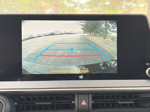 Certified 2023 Toyota Prius Limited FWD image 29
