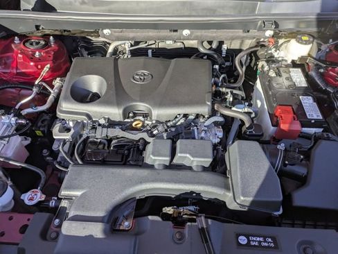 Used 2024 Toyota RAV4 LE image 32