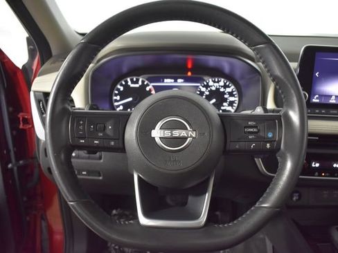 Certified 2024 Nissan Rogue SV w/ SV Premium Package AWD/4WD image 15