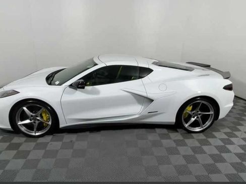 New 2025 Chevrolet Corvette E-Ray w/ ZER Performance Package AWD/4WD image 9