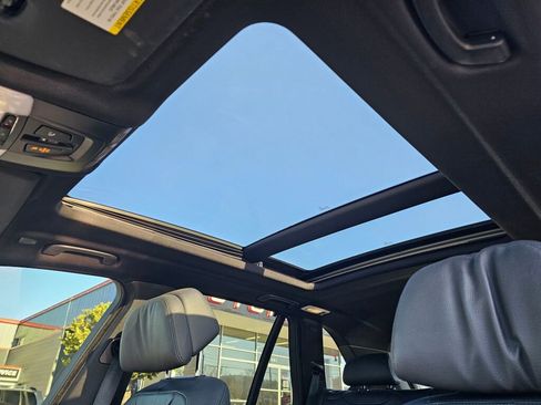 Used 2016 BMW X5 xDrive50i image 24