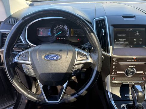 Used 2015 Ford Edge Titanium image 14