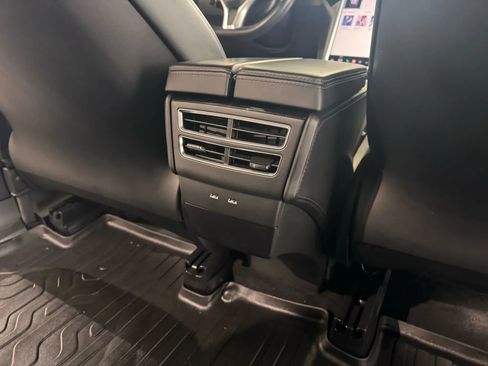 Used 2017 Tesla Model X 75D image 19