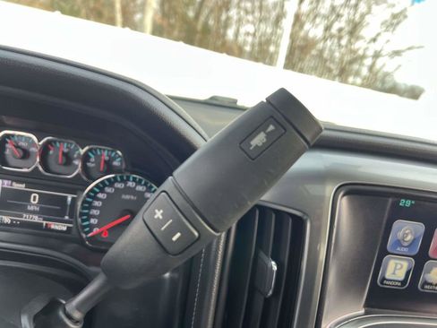 Used 2015 Chevrolet Silverado 1500 LTZ Z71 w/ Midnight Edition image 33