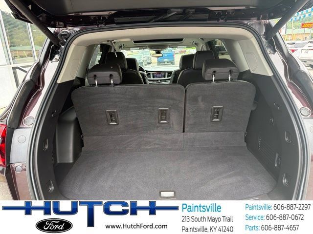 Used 2021 Buick Enclave Avenir w/ Avenir Technology Package AWD/4WD image 17