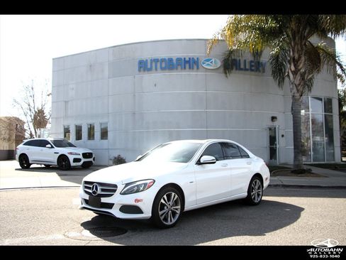 Used 2018 Mercedes-Benz C 350e Sedan w/ Premium Package image 1