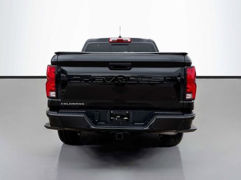 Used 2024 Chevrolet Colorado Z71 w/ Z71 Convenience Package 2 AWD/4WD image 4