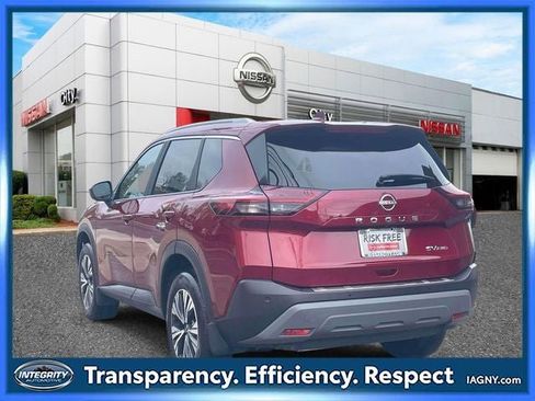 Used 2023 Nissan Rogue SV w/ SV Premium B Package AWD/4WD image 8