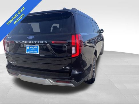 Used 2025 Ford Expedition Platinum w/ Stealth Appearance Package AWD/4WD image 20
