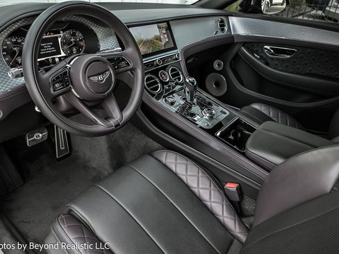 Used 2023 Bentley Continental GT V8 image 30