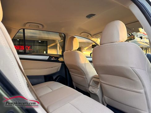 Used 2019 Subaru Outback 2.5i Premium image 23