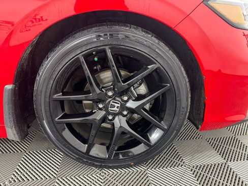 Used 2025 Honda Civic Sport image 36