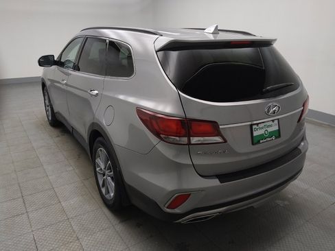 Used 2018 Hyundai Santa Fe SE w/ Cargo Package image 5