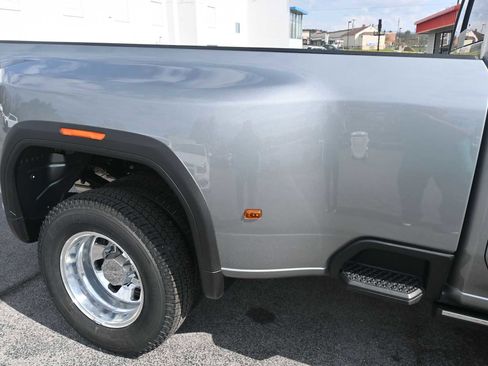 New 2026 GMC Sierra 3500 Denali w/ Denali Reserve Package image 7