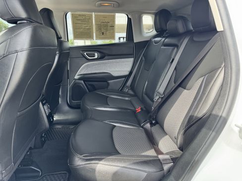 Used 2022 Jeep Compass Latitude w/ Convenience Group FWD image 30