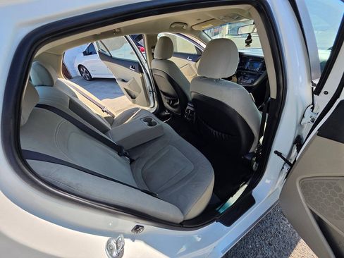 Used 2012 Kia Optima Hybrid FWD image 28