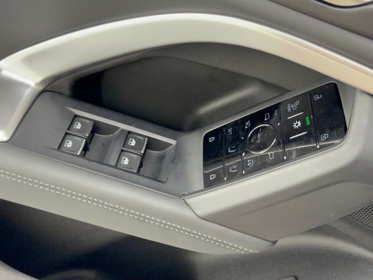Used 2025 Audi Q5 Premium Plus AWD/4WD image 15