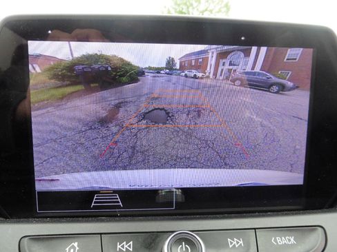Used 2022 Chevrolet Blazer LT w/ Redline Edition FWD image 3