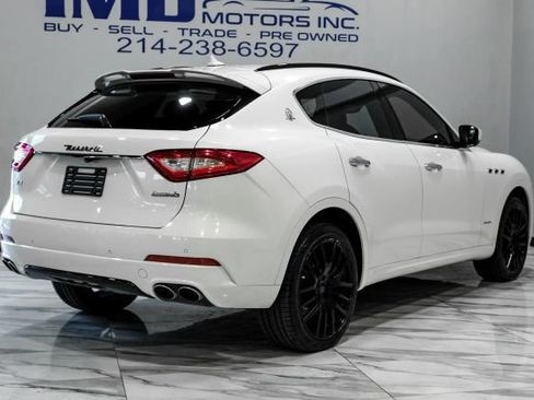 Used 2018 Maserati Levante GranSport AWD/4WD image 10