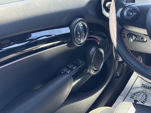 Used 2016 MINI Cooper S FWD image 19