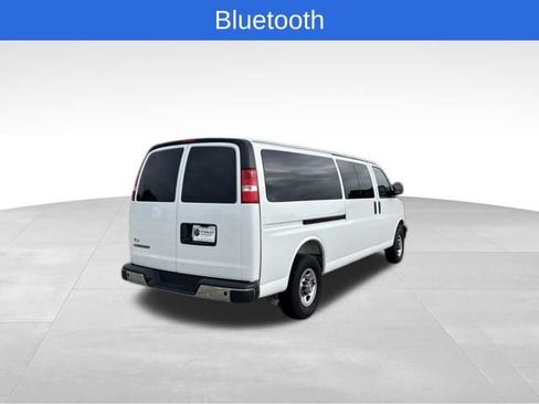 Used 2025 Chevrolet Express 3500 LT w/ LT Preferred Equipment Group RWD image 5