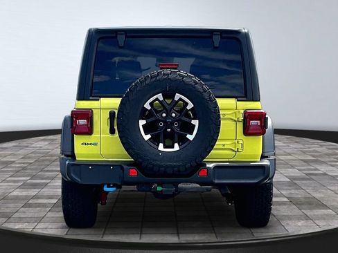 Used 2024 Jeep Wrangler Unlimited Rubicon 4xe AWD/4WD image 4