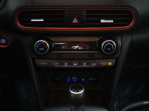 Used 2020 Hyundai Kona Ultimate image 19