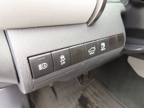 Used 2023 Toyota Camry LE image 11