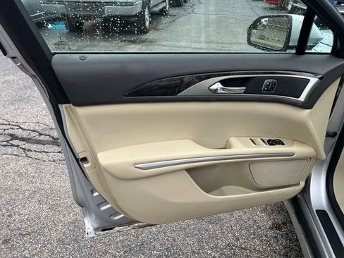 Used 2014 Lincoln MKZ AWD w/ Equipment Group 101A Select image 9