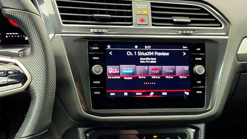 Used 2023 Volkswagen Tiguan SE R-Line FWD image 16