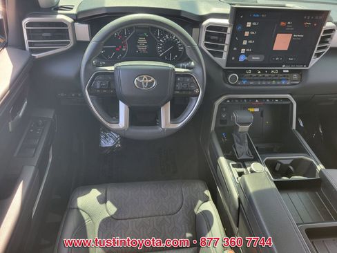Used 2023 Toyota Tundra Limited AWD/4WD image 12
