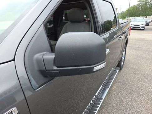 Used 2019 Ford F150 XLT w/ Equipment Group 302A Luxury AWD/4WD image 43