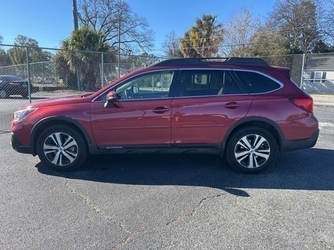 Used 2019 Subaru Outback 2.5i Limited image 2