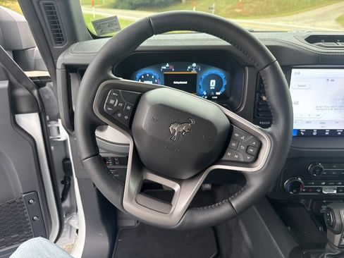 New 2025 Ford Bronco Badlands image 34