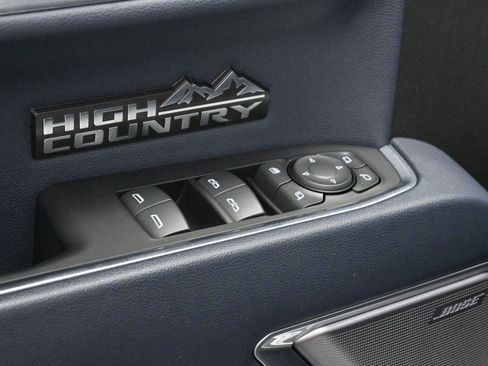 Used 2023 Chevrolet Silverado 1500 High Country w/ High Country Premium Package image 12
