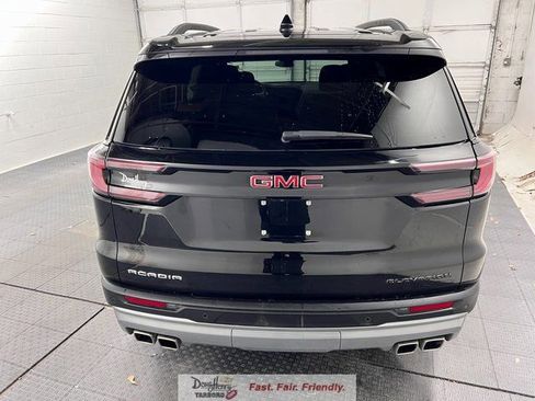 Used 2025 GMC Acadia Elevation FWD image 7