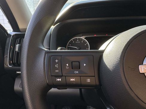 Used 2024 Nissan Pathfinder S w/ Cargo Package image 29